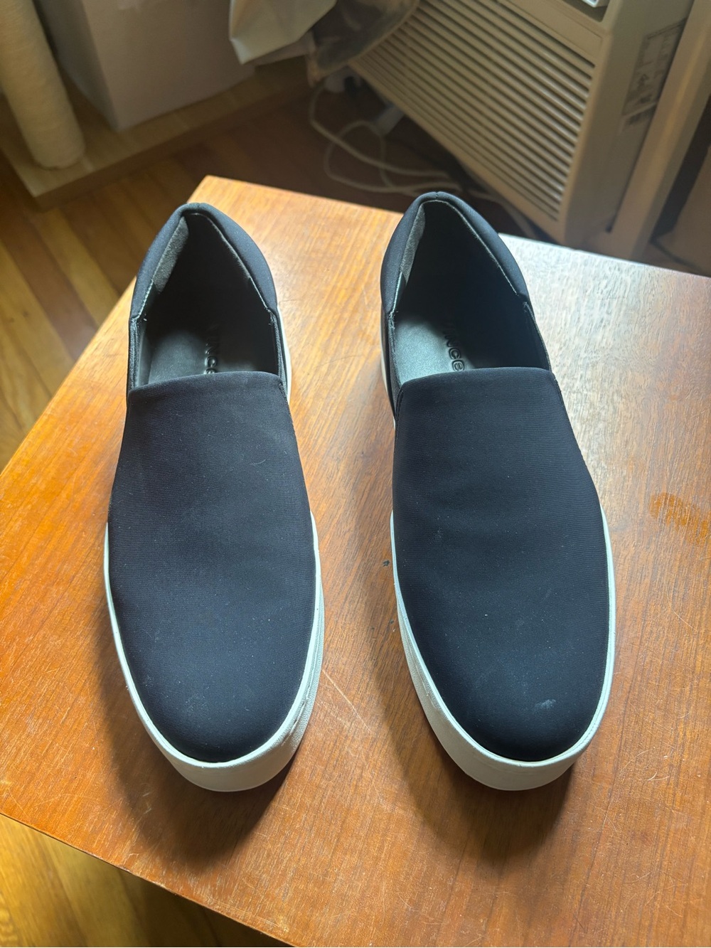 NWT VINCE warren sneaker in black - Picture 7 of 7